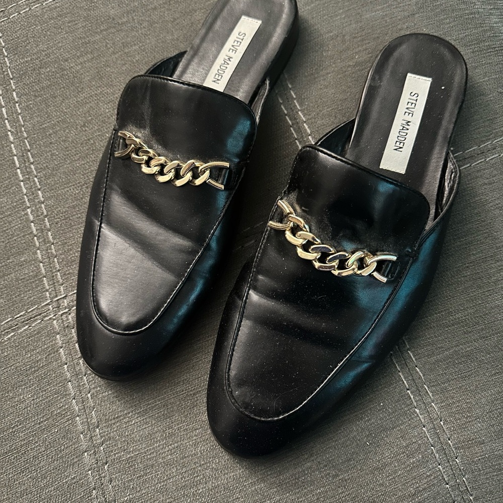 Steve Madden Black Slide Loafers with Gold Chain